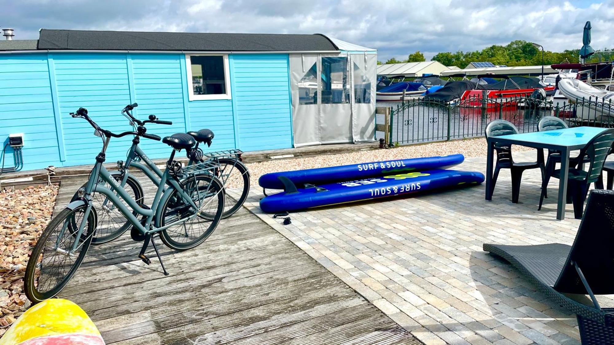 Island Sleeping Botel Aalsmeer