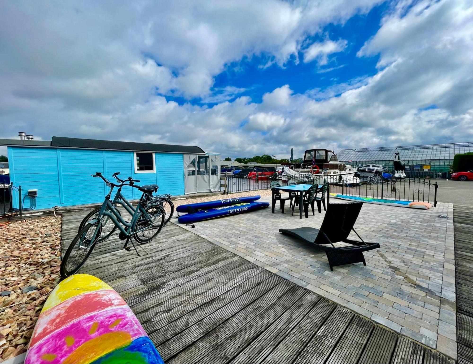 Island Sleeping Botel Aalsmeer